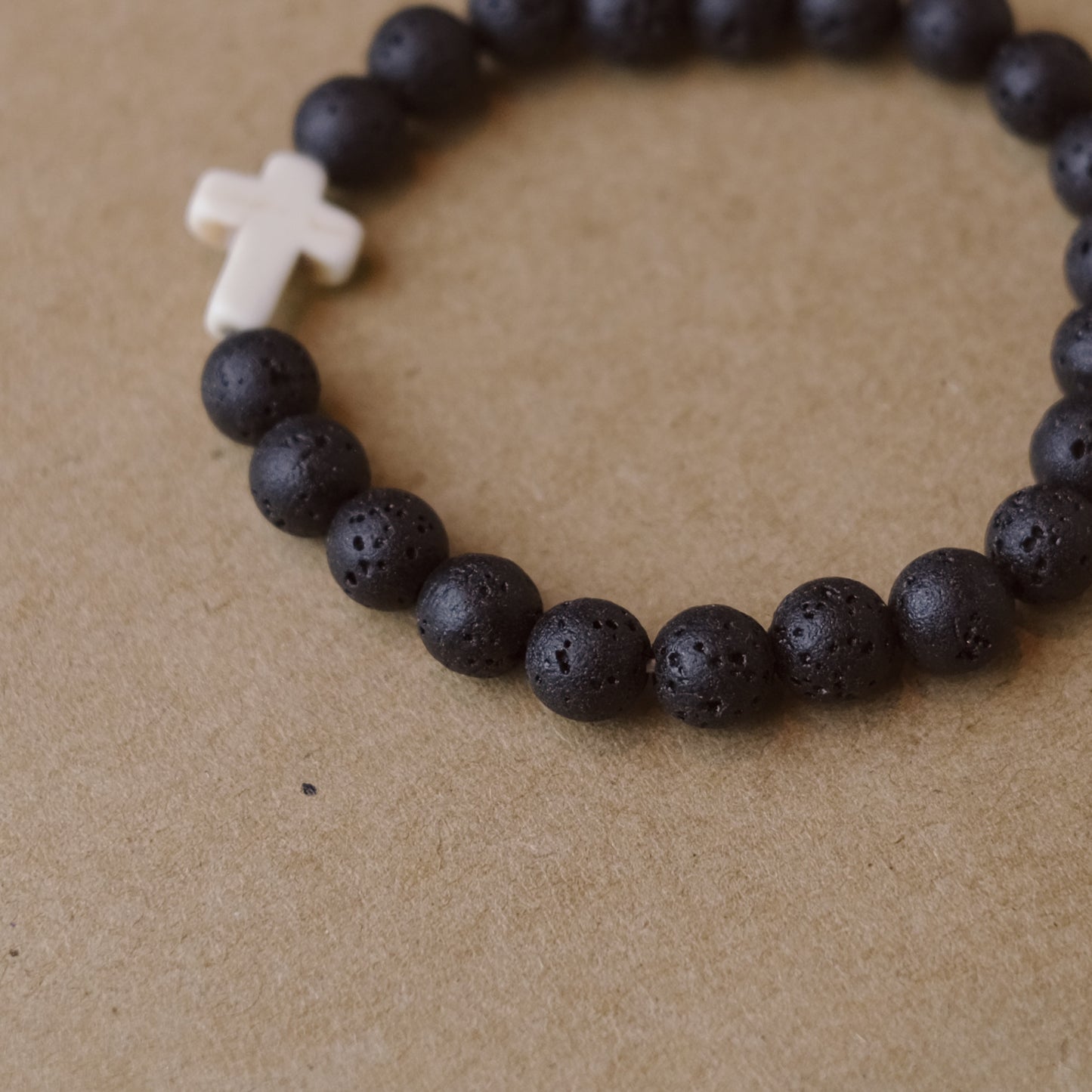 Pulsera Cruz Blanca Vulcano