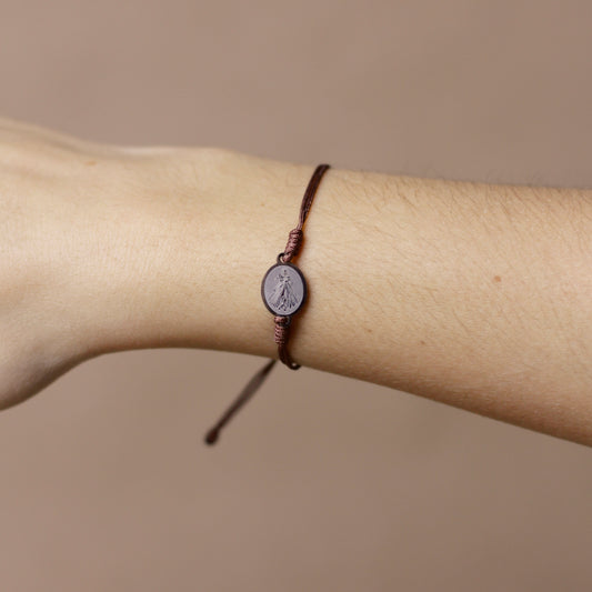 Pulsera de Hilo con Medalla Medjugorje